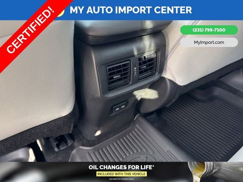 Used 2024 Toyota RAV4 XLE Premium image 26