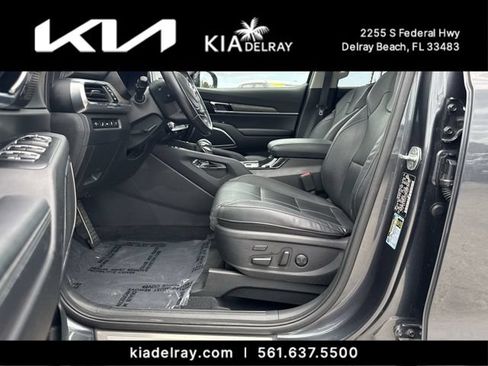 Certified 2021 Kia Telluride SX w/ Towing Package FWD image 18