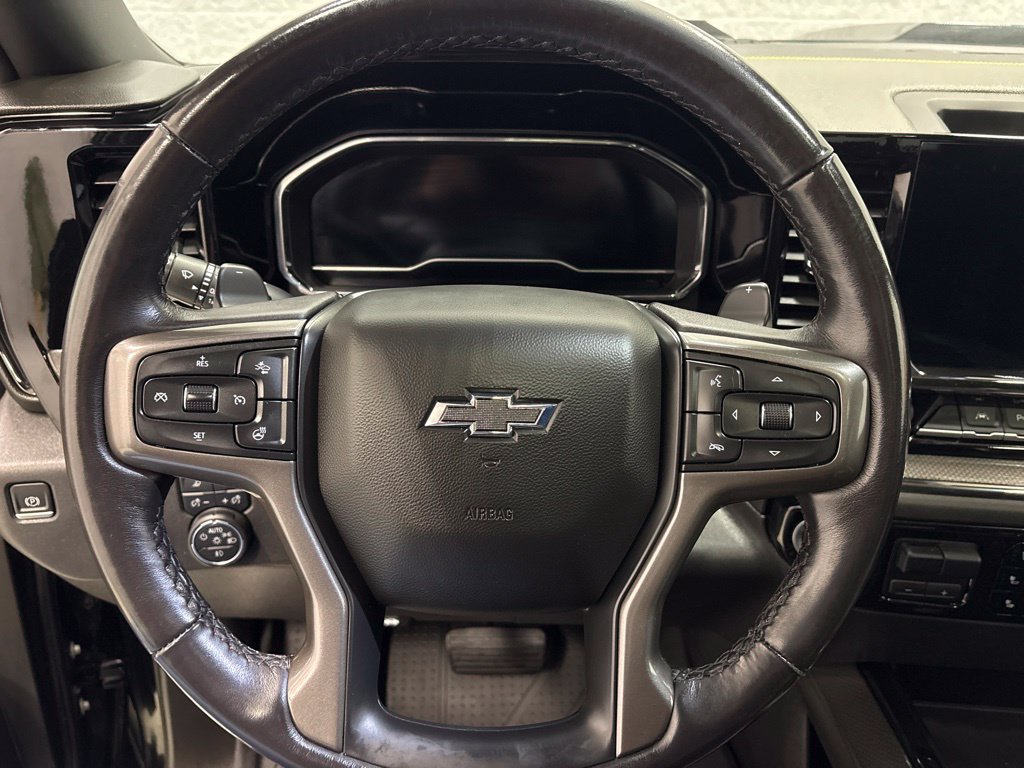 Used 2023 Chevrolet Silverado 1500 ZR2 w/ Technology Package AWD/4WD image 28
