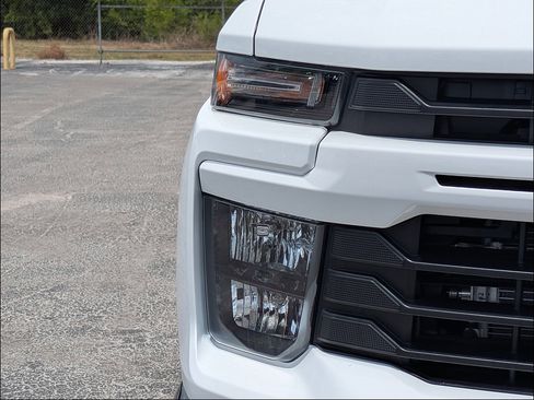 New 2026 Chevrolet Silverado 2500 Custom w/ Custom Value Package AWD/4WD image 10