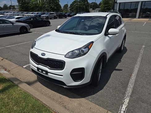 Used 2019 Kia Sportage LX FWD image 4