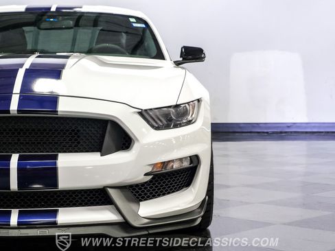 Used 2019 Ford Mustang Shelby GT350 w/ Technology Package RWD image 20