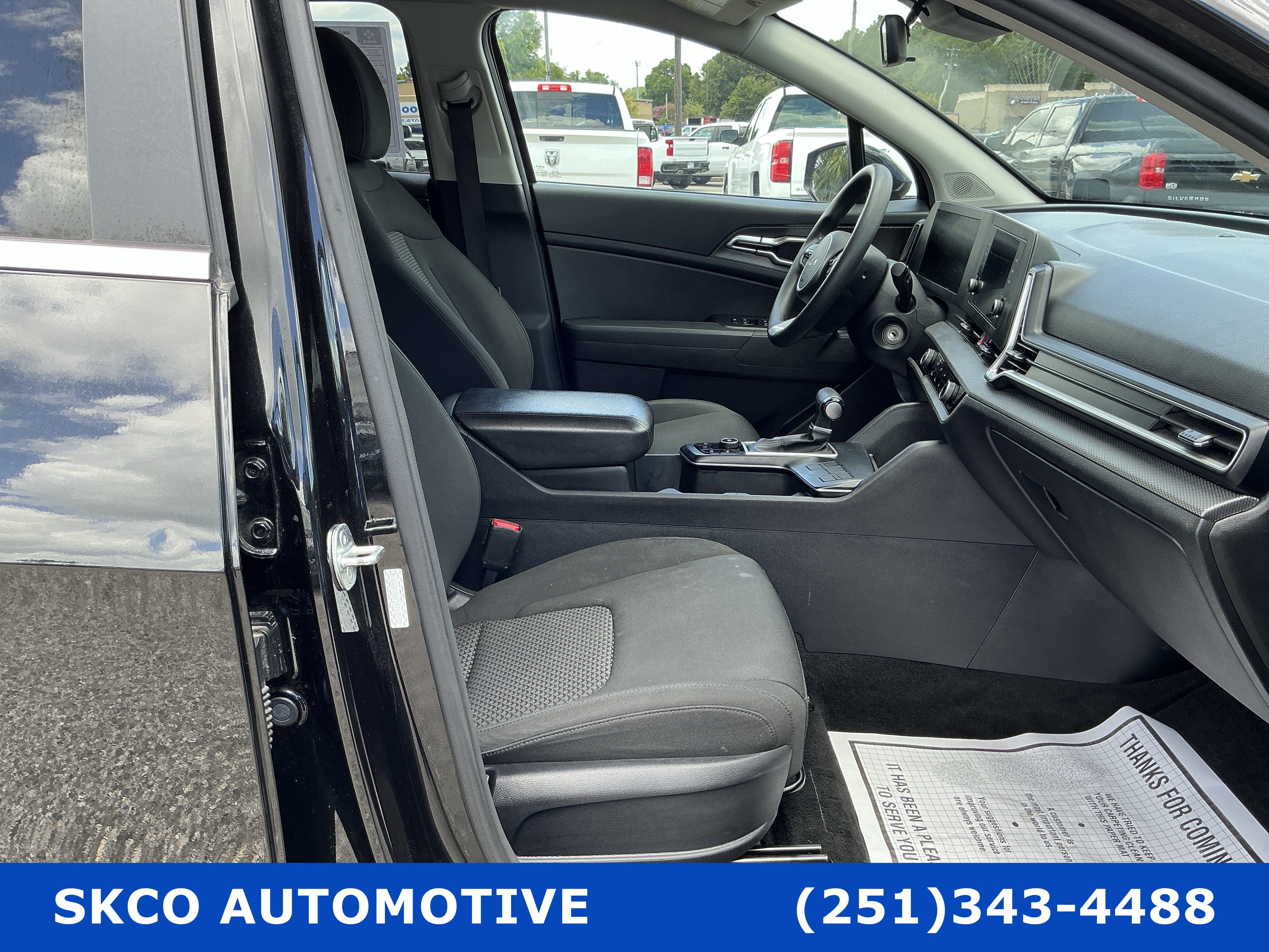 Used 2023 Kia Sportage LX FWD image 13