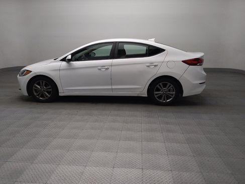 Used 2017 Hyundai Elantra SE w/ SE A/T Tech Package 03 FWD image 3