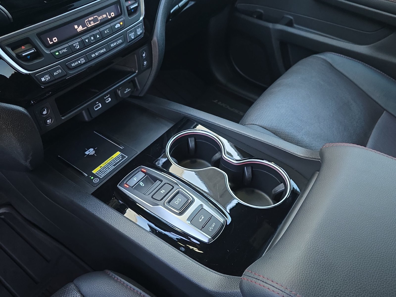 Certified 2025 Honda Passport Black Edition image 23