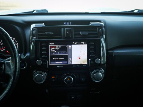 Used 2023 Toyota 4Runner 40th Anniversary SE image 31