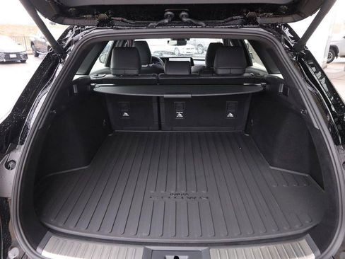 New 2026 Toyota Crown Signia image 7