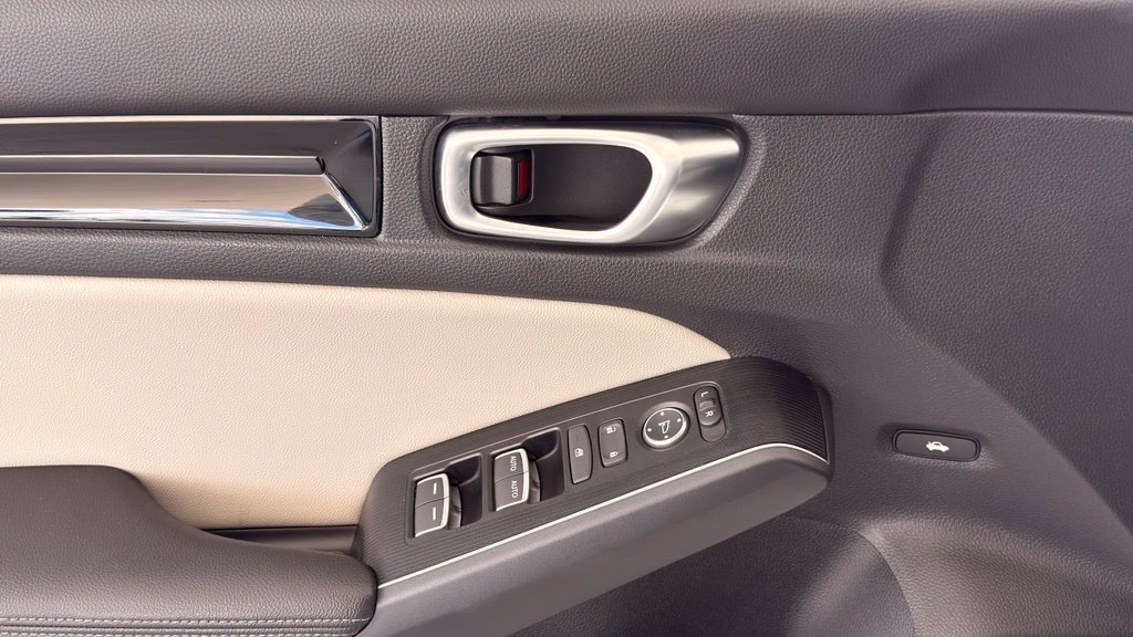 Used 2024 Honda Civic Touring image 33