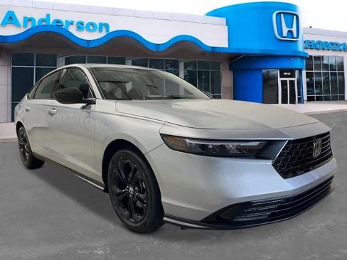 Certified 2025 Honda Accord SE image 8