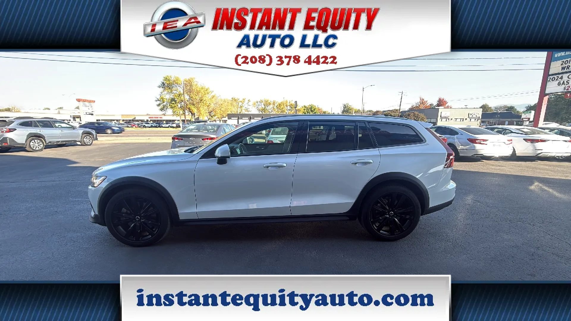Used 2022 Volvo V60 T5 Cross Country w/ Advanced Package AWD/4WD image 3