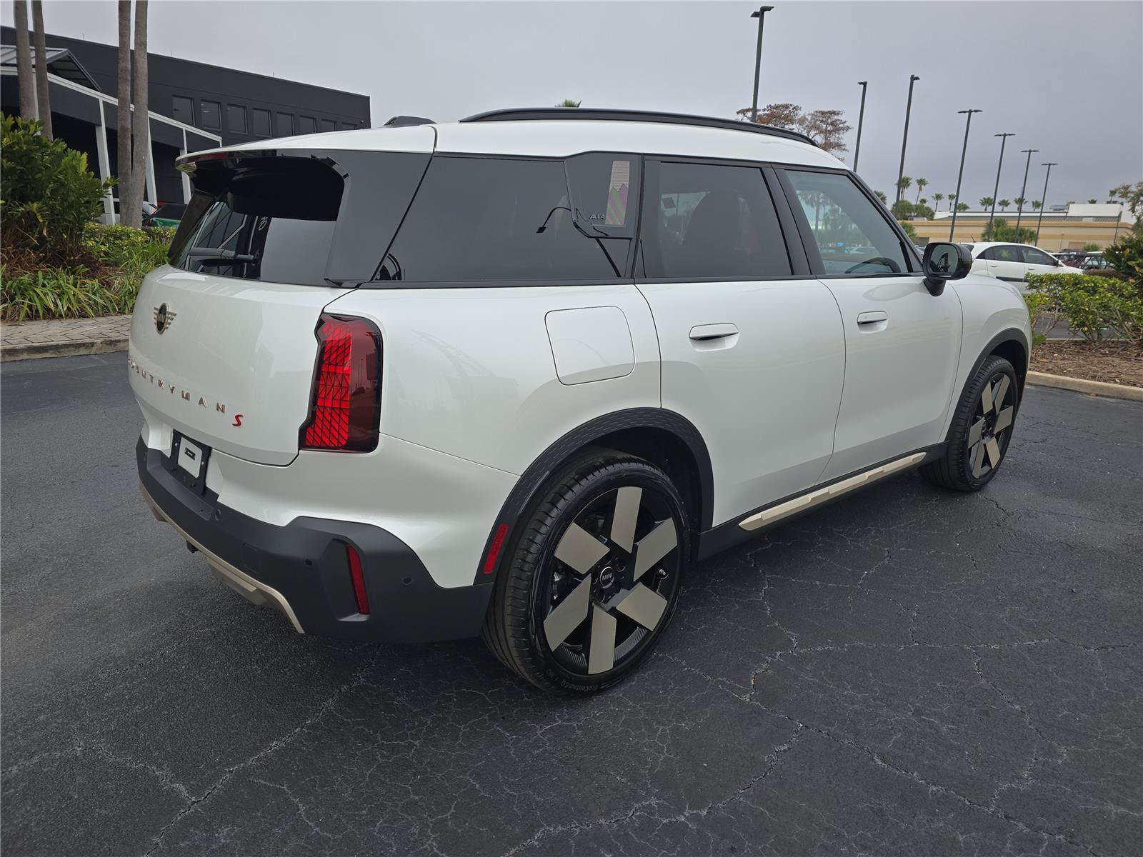 Used 2025 MINI Cooper Countryman S w/ Comfort Package Max AWD/4WD image 4