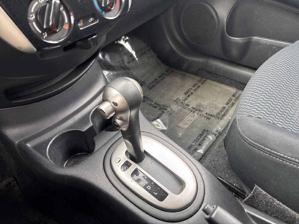 Used 2016 Nissan Versa Note SV FWD image 13