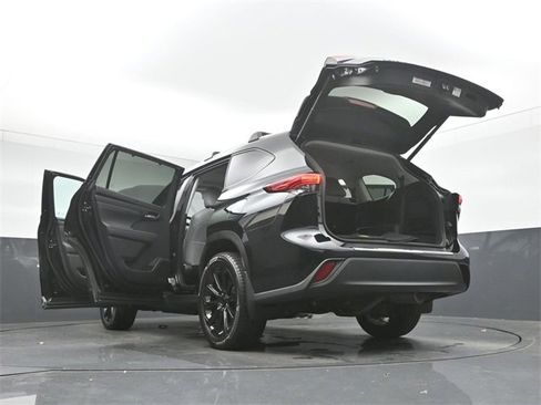 Used 2023 Toyota Highlander Bronze Edition image 53