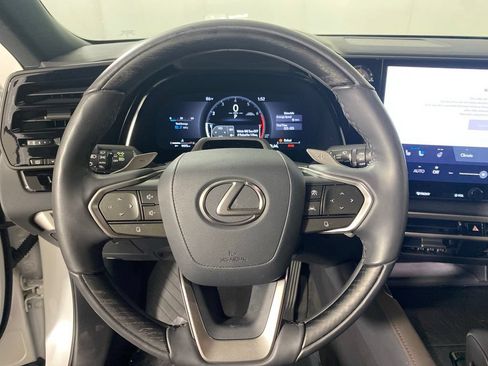 Certified 2025 Lexus RX 350 AWD w/ Convenience Package image 16