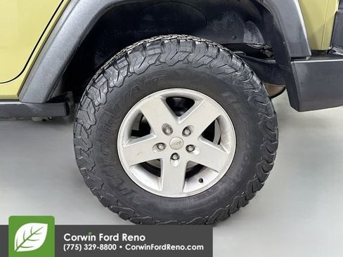 Used 2013 Jeep Wrangler Unlimited Sport image 27