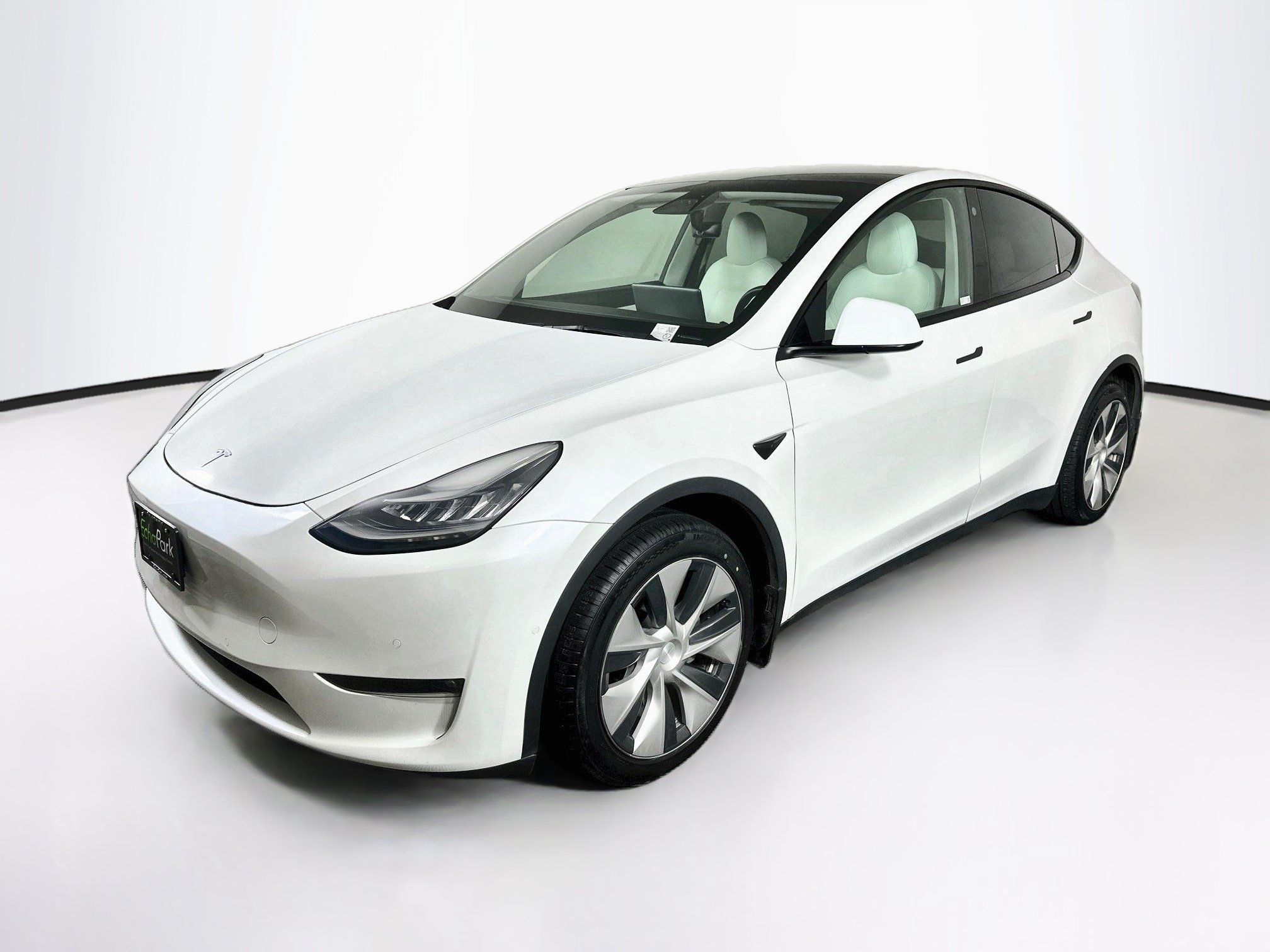 Used 2021 Tesla Model Y Long Range AWD/4WD image 3