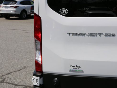 Used 2024 Ford Transit 350 XLT image 5