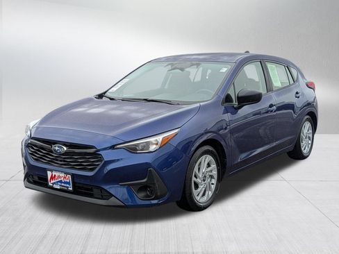 Certified 2025 Subaru Impreza 2.0i image 3