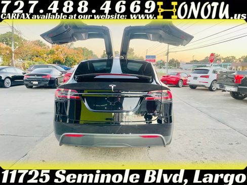 Used 2022 Tesla Model X Plaid image 10