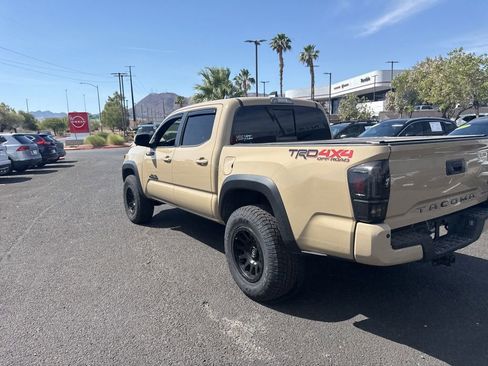 Used 2020 Toyota Tacoma TRD Off-Road w/ Technology Package AWD/4WD image 14