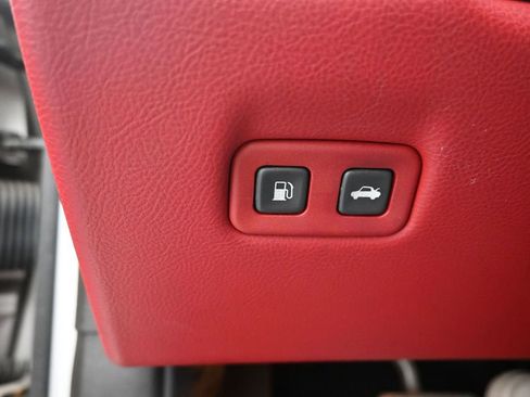 Used 2005 Chevrolet Corvette Coupe w/ Preferred Equipment Group RWD image 26