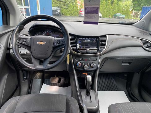 Used 2019 Chevrolet Trax LT FWD image 8