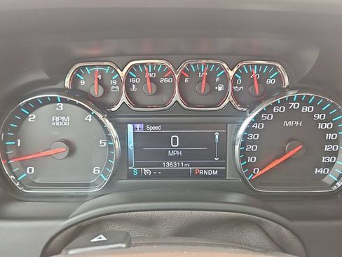 Used 2016 Chevrolet Suburban LT w/ Luxury Package AWD/4WD image 16