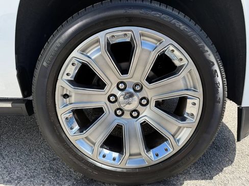 Used 2020 GMC Yukon Denali w/ Open Road Package AWD/4WD image 8