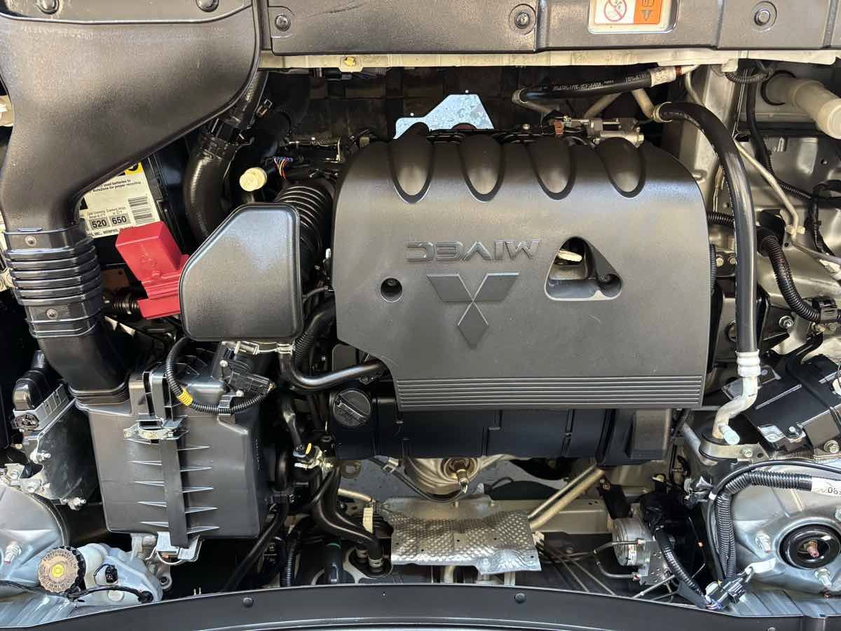 Used 2014 Mitsubishi Outlander ES FWD image 28