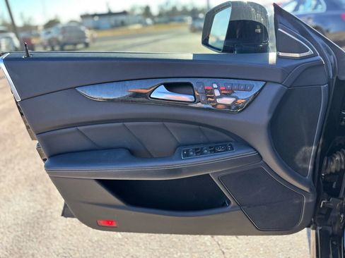 Used 2016 Mercedes-Benz CLS 550 4MATIC image 18