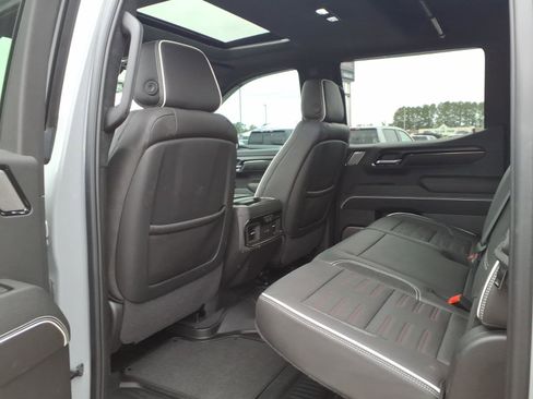 Used 2025 GMC Sierra 1500 AT4X image 24