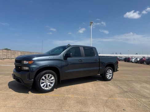Used 2020 Chevrolet Silverado 1500 Custom w/ Custom Value Package RWD image 10