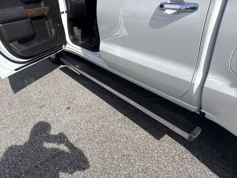 Used 2021 Chevrolet Silverado 1500 High Country AWD/4WD image 42