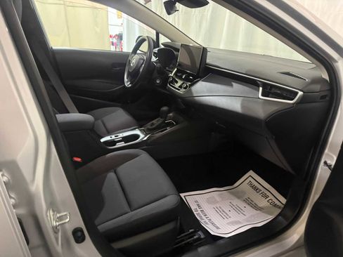 Certified 2024 Toyota Corolla LE image 27