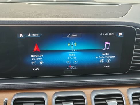 Used 2021 Mercedes-Benz GLE 350 image 23