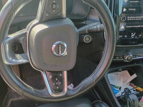 Used 2021 Volvo XC40 T5 R-Design w/ Advanced Package image 6