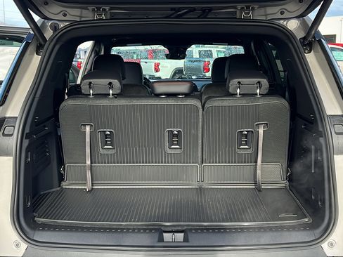 New 2026 Chevrolet Traverse Z71 w/ Enhanced Driving Package image 11