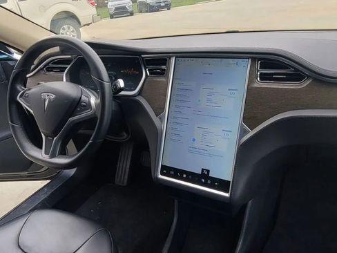 Used 2013 Tesla Model S image 8