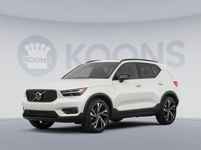 Used 2020 Volvo XC40 T5 R-Design