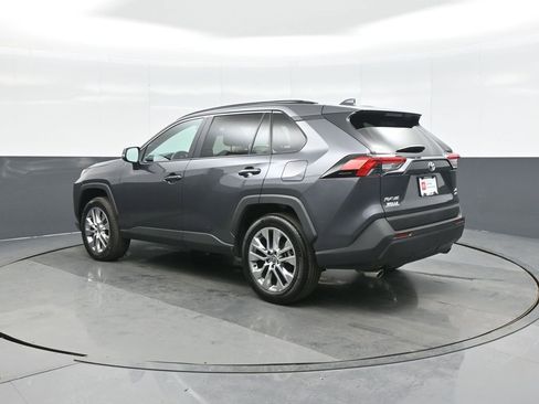 Certified 2025 Toyota RAV4 XLE Premium image 5