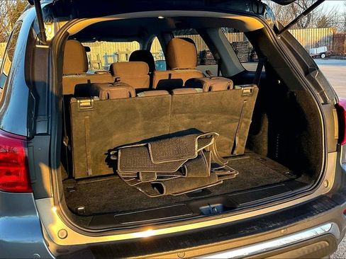 Used 2019 Nissan Pathfinder S image 24