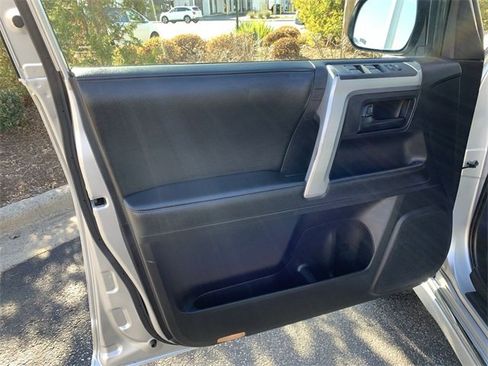 Used 2012 Toyota 4Runner SR5 image 16