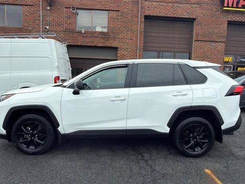 Used 2024 Toyota RAV4 LE FWD image 10