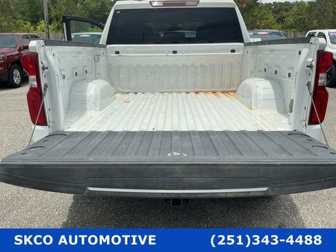 Used 2022 Chevrolet Silverado 1500 Custom w/ Safety Confidence Package RWD image 21