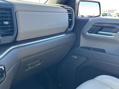 Used 2024 GMC Sierra 1500 SLT w/ SLT Premium Plus Package image 23