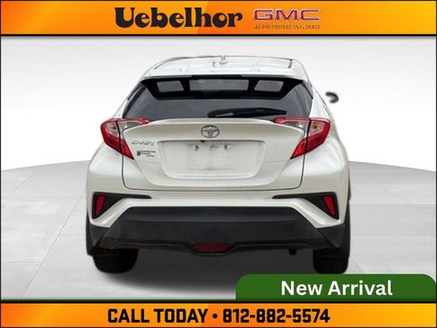 Used 2018 Toyota C-HR XLE FWD image 5