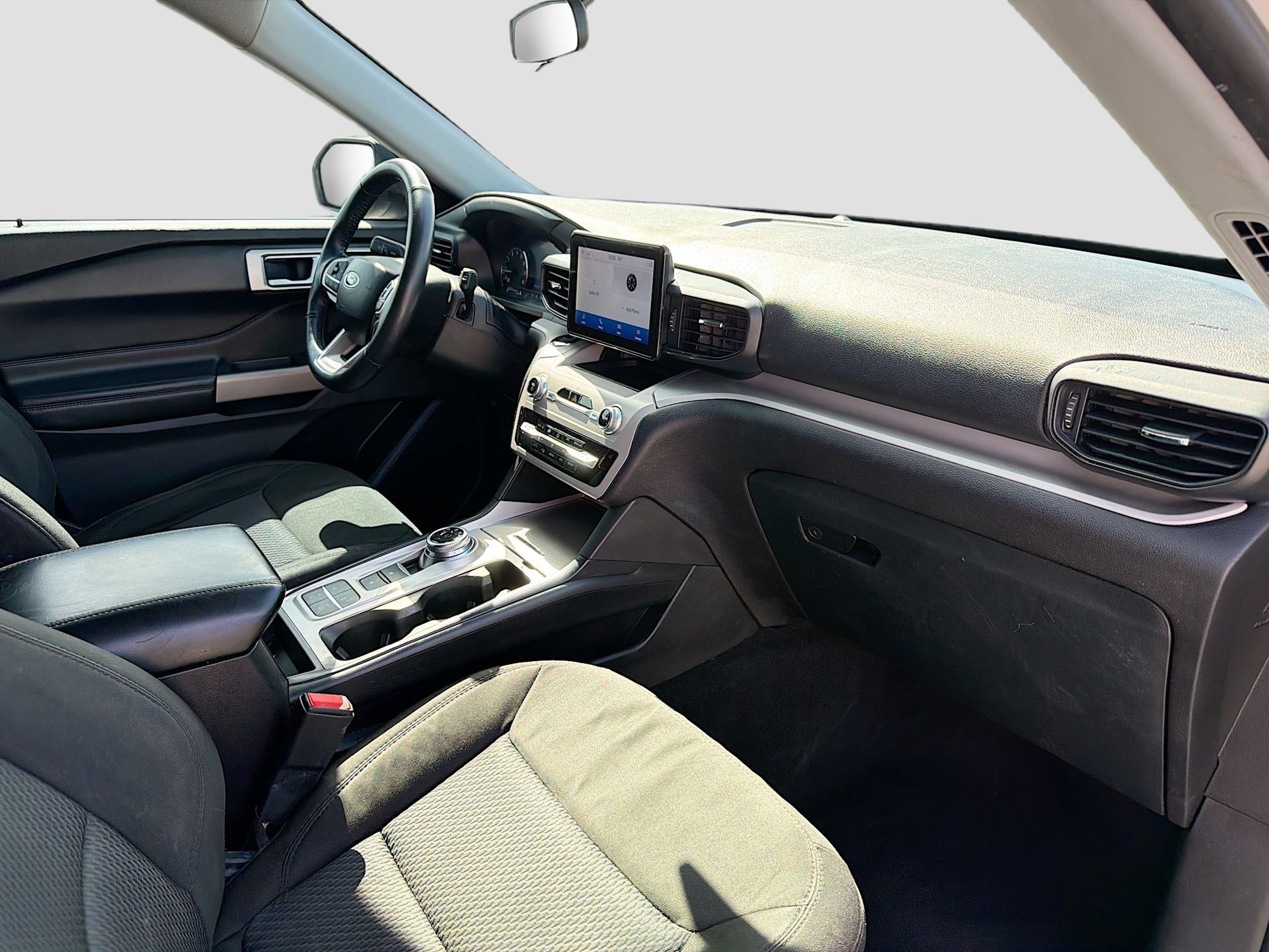Used 2023 Ford Explorer XLT RWD image 29