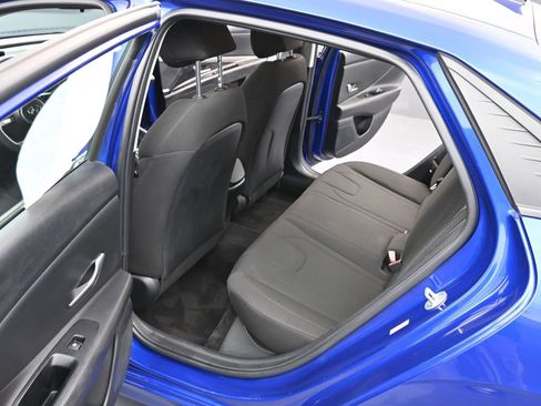 Certified 2023 Hyundai Elantra SEL image 10