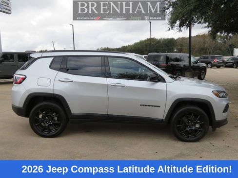 New 2026 Jeep Compass Latitude image 2