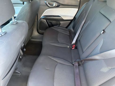 Used 2023 Jeep Compass Sport image 14